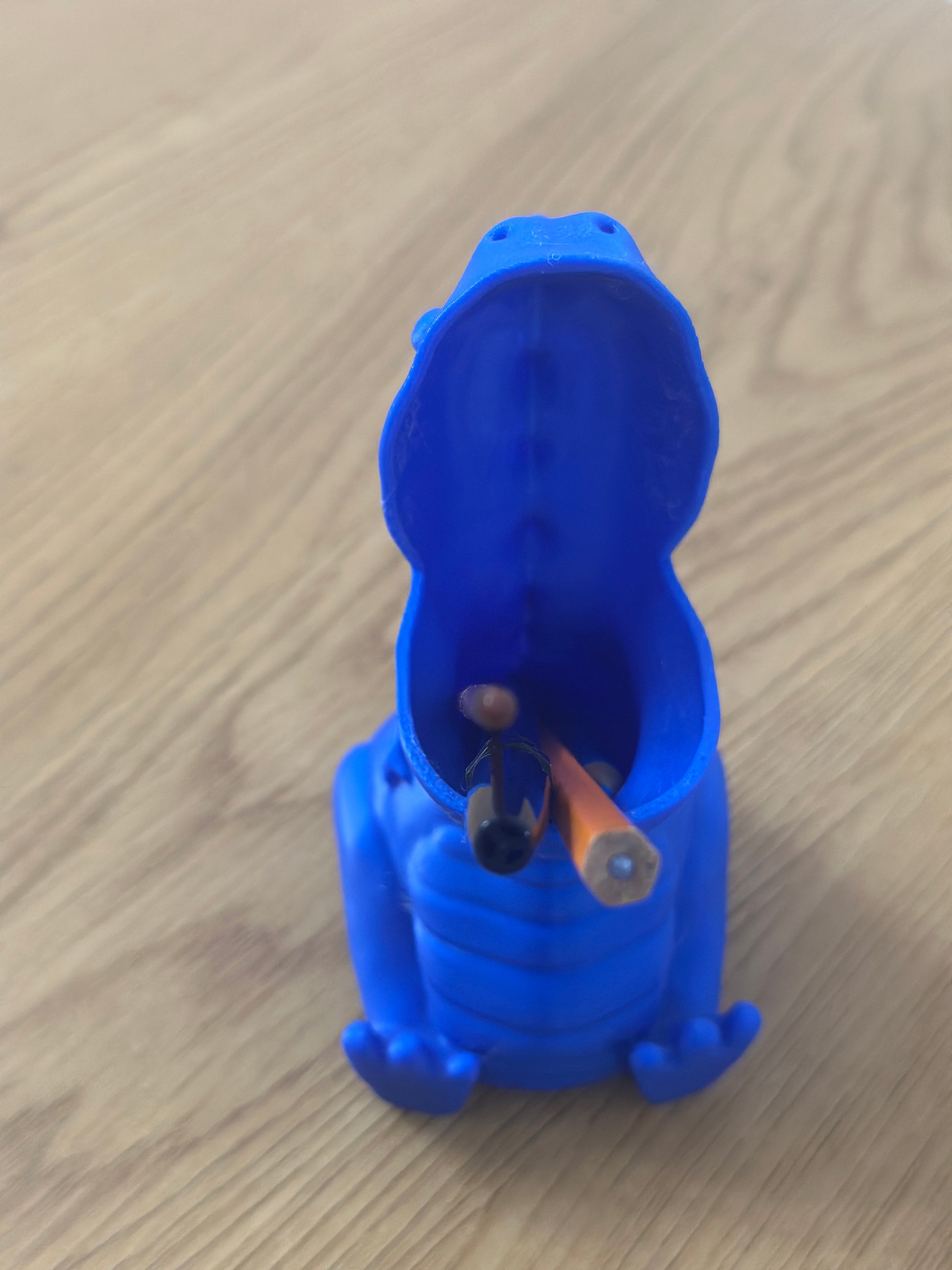 Porta canetas Dino