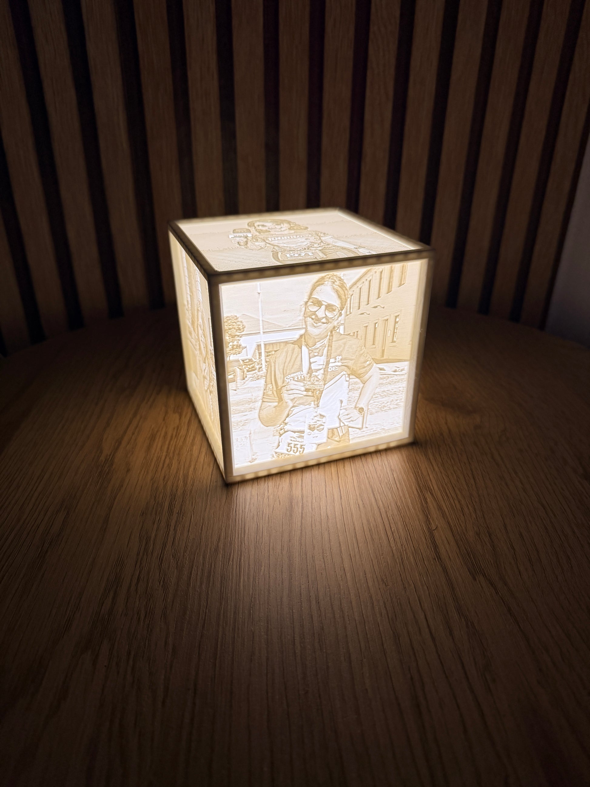 CUBO PERSONALIZADO COM FOTOS EM LITHOPHANE E LUZ LED