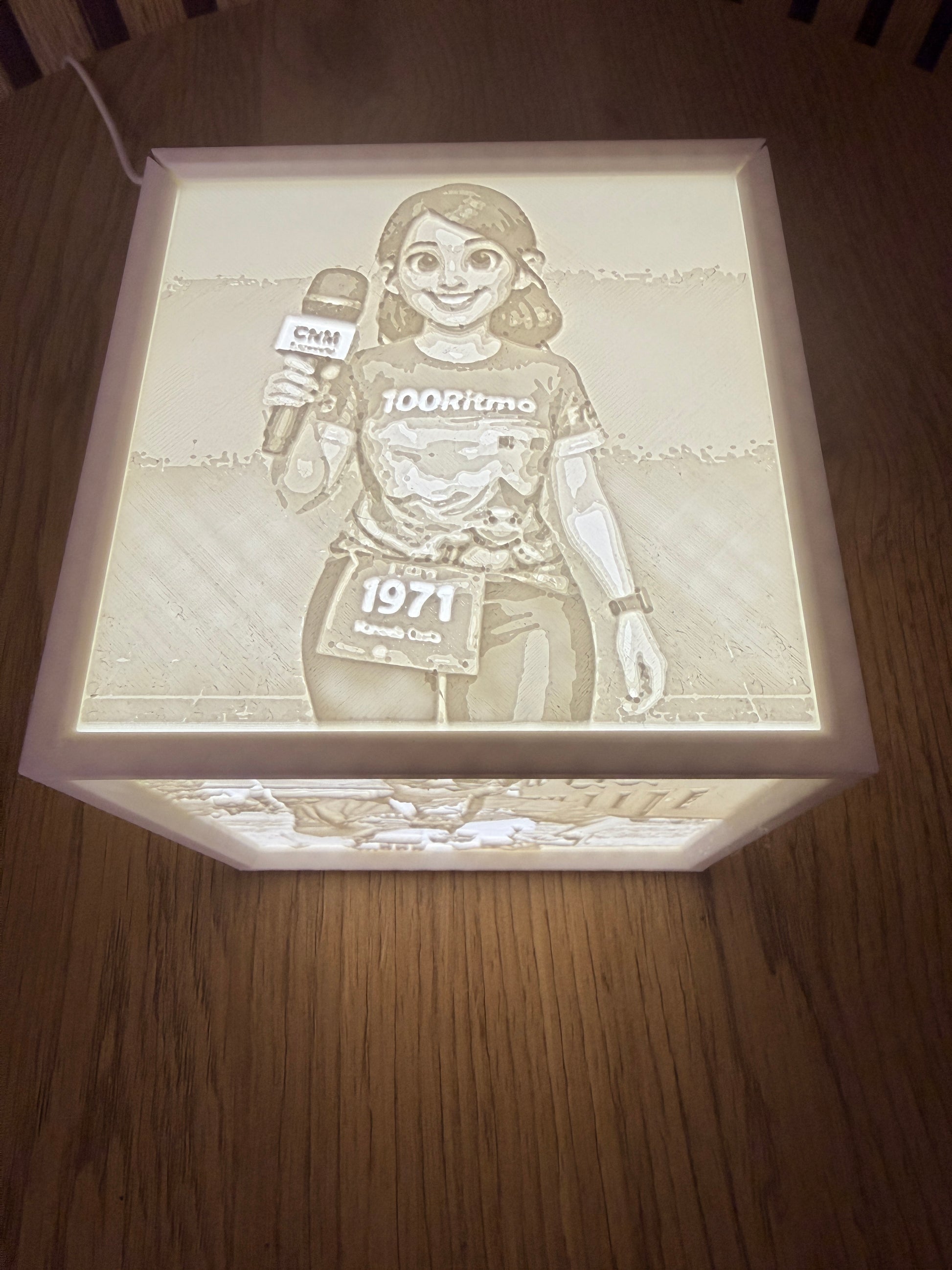 CUBO PERSONALIZADO COM FOTOS EM LITHOPHANE E LUZ LED