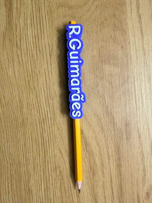 Adorno para lápis personalizado com nome