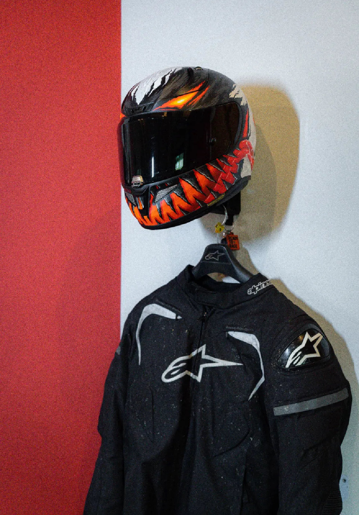 Suporte da parede para capacete